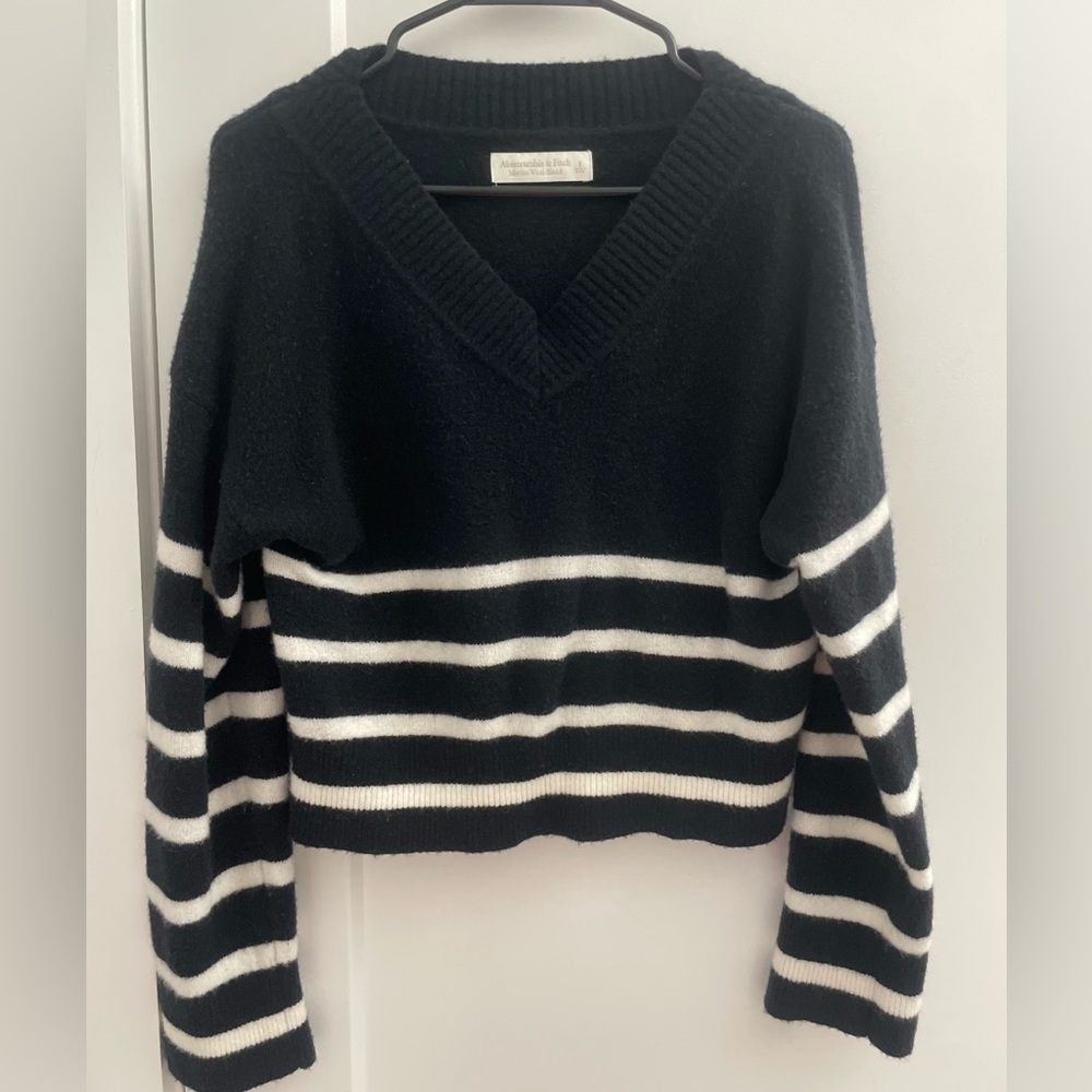 Abercrombie & Fitch Black V-Neck Sweater with White Stripes